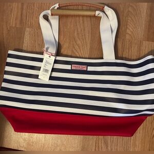 Vineyard vines beach bag tote. Red white and blue stripes